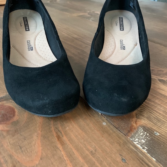 clarks black wedges
